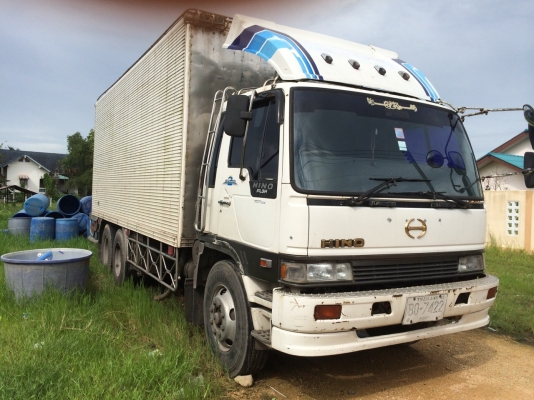 10ล้อตู้เปียก195แรง...HINO FL3HNKA-10683 เครื่องHO7D-A88627...รถปี2536 สภาพดี..สวย เล่มพร้อม