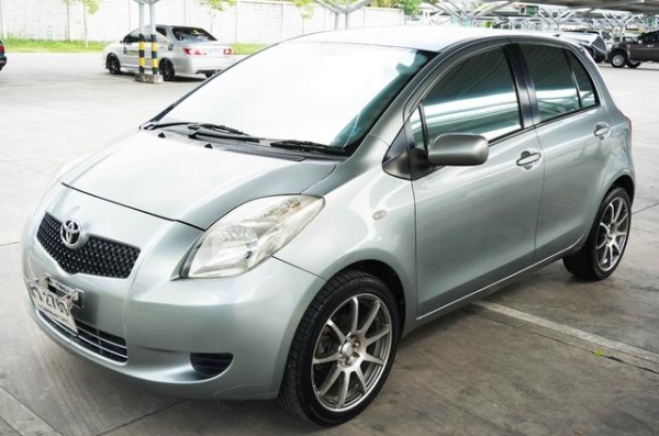 2006 TOYOTA YARIS 1.5 E