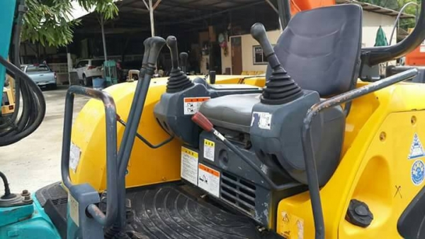 ขาย KOBOTA U40-3 มาใหม่ เก่าญี่ปุ่น  สภาพสวยมากๆ  ใช้งานน้อย  ระบบคล่อง  ปัีมนิ้ว   สนใจโทร 089-3818694  ดวงนภา