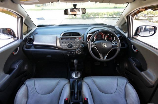 2009 HONDA JAZZ 1.5 i-VTEC SV