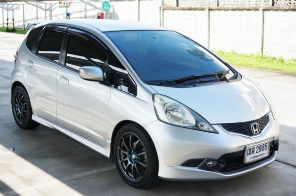 2009 HONDA JAZZ 1.5 i-VTEC SV