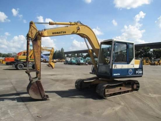 ขายรถขุด KOMATSU รุ่น PC60-6 เก่านอกแท้ มีเอกสารใบอินวอย รถไม่เคยใช้งานในไทย สนใจโทร : 099-907-9273 กิ๊ฟ