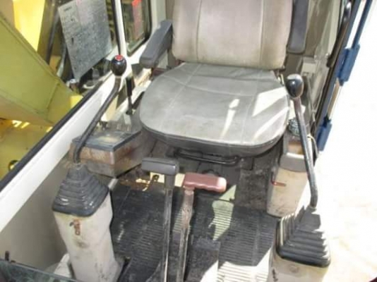 ขายรถขุด KOMATSU รุ่น PC60-6 เก่านอกแท้ มีเอกสารใบอินวอย รถไม่เคยใช้งานในไทย สนใจโทร : 099-907-9273 กิ๊ฟ