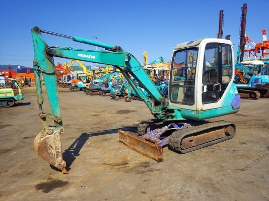 ขายรถแบคโฮ KOMATSU PC30-7 หัวเก๋ง นำเข้าจากญี่ปุ่น ติดต่อคุณ อิทธิวัฒน์ 089-7467778 ขายรถแบคโฮ KOMATSU PC30-7 หัวเก๋ง นำเข้าจากญี่ปุ่น ติดต่อคุณ อิทธิวัฒน์ 089-7467778