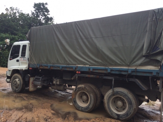 10ล้อดั้ม320แรง..ISUZU FXZ23NZH2 4-7001852 ปลายปี49..รถบรรทุกเม็ดข้าวโพด มีระบบลาก รถสวย ยางสวย..