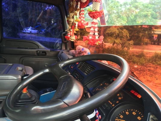 10ล้อดั้ม320แรง..ISUZU FXZ23NZH2 4-7001852 ปลายปี49..รถบรรทุกเม็ดข้าวโพด มีระบบลาก รถสวย ยางสวย..