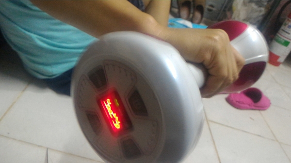 ดัมเบลยกน้ำหนักแบบสั่นได้ ALINCO ขนาด 1 กก. ของใหม่ช่วยให้การยกมีขยับตามการสั่น