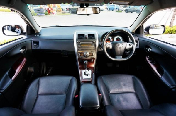 2011 TOYOTA  COROLLA ALTIS 2.0 V