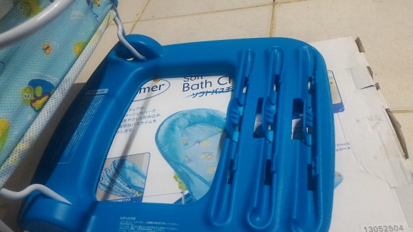 ที่นอนอาบน้ำเด็ก Soft  Bath  Chair ช่วยให้การอาบน้ำเด็กเป็นเรื่องง่ายๆขึ้นมาทั่นที่