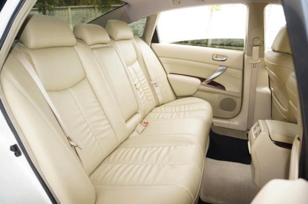 2010 NISSAN TEANA 200 XL