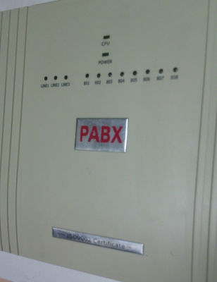 ตู้สาขาโทรศัพท์ PABX ภายในบ้านและสำนักงานขนาดเล็ก 8 เบอร์ สภาพดี ใช้งานปกติ ติดตั้งง่ายด้วยตนเอง สนใจโทรคุยกันครับ