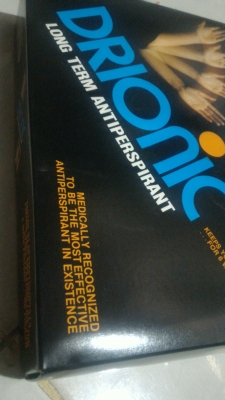 DRIONIC อุปกรณ์ช่วยลดเหงื่อที่ออกจากมือและเท้าสำหรับผู้ที่เหงื่อออกมากจนมีกลิ่นตัว จาก USA