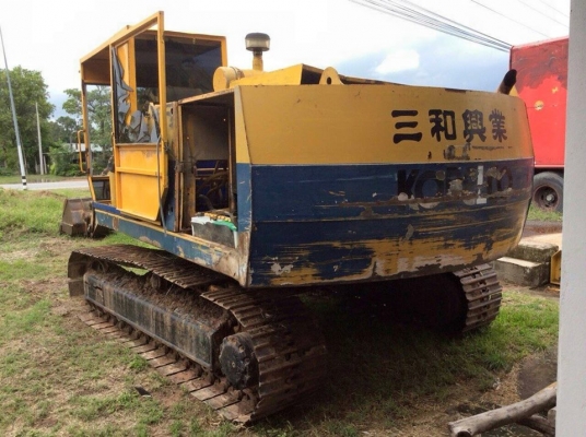 ขายแบคโค NC120 เครื่องดี ช่วงล่างแน่น ทำงานเร็ว สภาพพร้อมใช้งาน เอกสารใบอินวอร์ย ราคา290,000 สนใจโทร 090-8588220คุณนะ 093-3258446คุณบิว หรือเข้าดูสินค้าอื่นๆได้ที่ www.truck.in.th/498 หรือเพจFacebook ณรงค์ ซื้อขายรถมือสอง (เว็บไซต์ส่วนตัว) หรือFacebook ตล