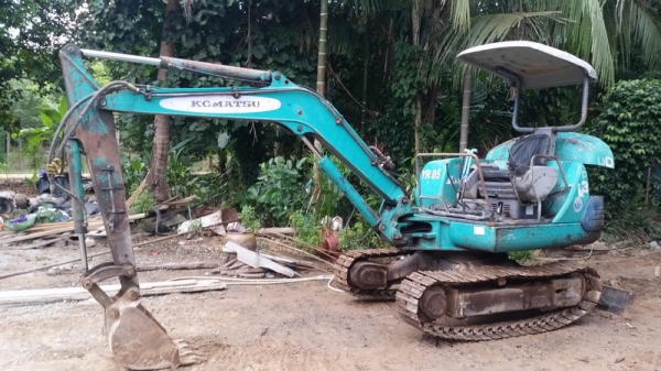 ขายรถขุดเล็ก แมคโครเล็กkomatsu pc30-7 เครื่องดีปั้มแรงเอวแน่นๆ