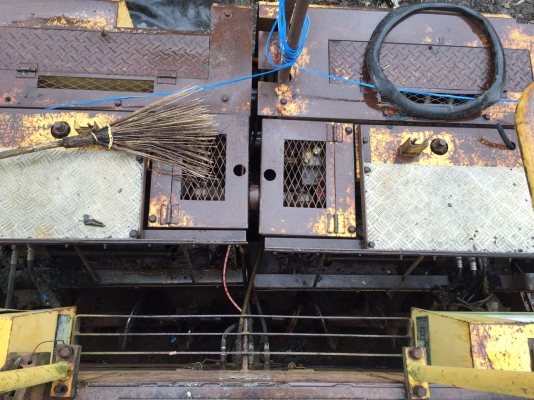 รถปูยาง..11.5ตัน45Wปูกว้าง4.5ม.MITSUBICHI...รถพร้อมใช้ สภาพดี