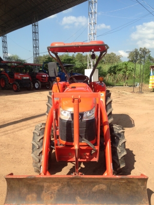 รถไถคูโบต้าL3608แรง สวยๆเดิมๆไมร์เพียง900ช.ม.ไม่เคยปันนาไม่ได้ทำสี พร้อมไช้งานทะเบืยนพร้อม  ขายใน  ราคา298000บาท รถอยู่วังบัว คลองขลุง กำแพงเพชร    สนใจสอบุถามได้ที่081 3655997 อำพร  พาเจริญ  ราคาต่อรองได้อีกนะครับ