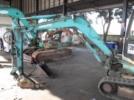 ขายรถขุด KOMATSU. รุ่น PC20-7 (มีหัาเก๋งและหัวกระแทก)รถเก่านอกแท้ มีเอกสารใบอินวอย รถไม่เคยใช้งานในไทย สนใจติดต่อ099-907-9273กิ๊ฟ