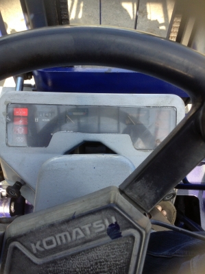 +++ ขายโฟล์คลิฟท์ KOMATSU FD25-11 (สภาพดี พร้อมใช้ 8000 ชม.) ขนาด 2.5 ตัน เครื่องยนต์ดีเซล ISUZU เสา 3 เมตร เกียร์ธรรมดา ยาง 1,070 มม. ยางตัน +++ ขายโฟล์คลิฟท์ KOMATSU FD25-11 (สภาพดี พร้อมใช้ 8000 ชม.) ขนาด 2.5 ตัน เครื่องยนต์ดีเซล ISUZU เสา 3 เมตร เกียร์ธรรมดา ยาง 1,070 มม. ยางตัน