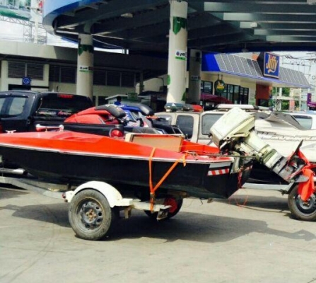 เรือ 13 ฟุต ทรงคลาสสิค เครื่อง suzuki 25แรง