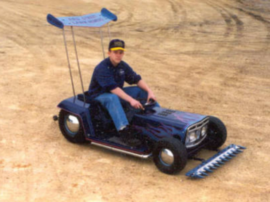 ขายรถตัดหญ้านั่งขับของนอกมีรูปแนวทางการแต่งของต่างประเทศ