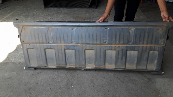 ฝาท้ายดีแม็กซ์ อุปกรณ์ครบๆ ของแท้ ขาย 3000