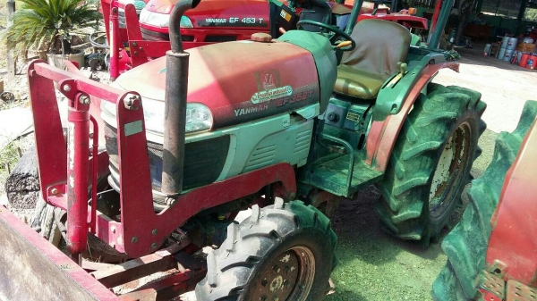 รถแทรกเตอร์ ยันม่าร์รุ่น EF 352 T