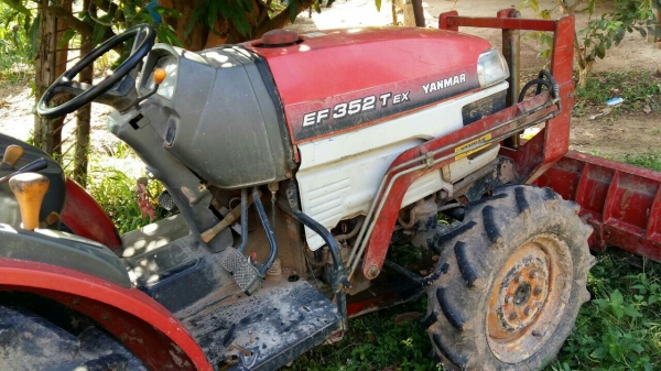 รถแทรกเตอร์ ยันม่าร์รุ่น EF 352 TEX