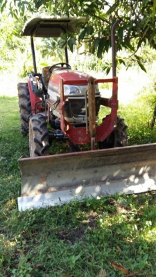 รถแทรกเตอร์ ยันม่าร์รุ่น EF 352 TEX รถแทรกเตอร์ ยันม่าร์รุ่น EF 352 TEX