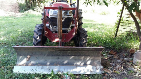 รถแทรกเตอร์ ยันม่าร์รุ่น EF 352 TEX รถแทรกเตอร์ ยันม่าร์รุ่น EF 352 TEX