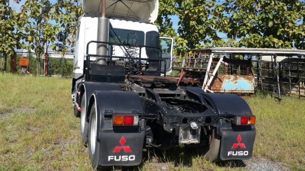 ขายด่วน HINO หัวลาก เมก้า 320 แรง สวยมาก ขายด่วน HINO หัวลาก เมก้า 320 แรง สวยมาก