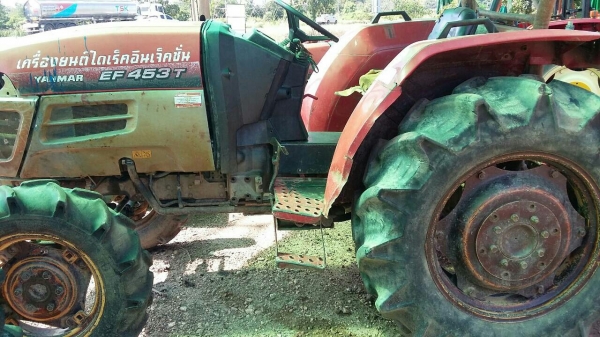 รถแทรกเตอร์ ยันม่าร์รุ่น EF 453 T