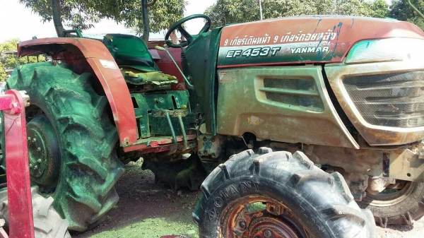 รถแทรกเตอร์ ยันม่าร์รุ่น EF 453 T รถแทรกเตอร์ ยันม่าร์รุ่น EF 453 T