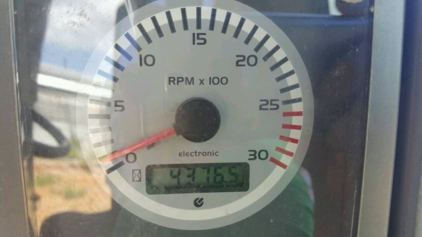 รถตักหน้า ขุดหลัง KOMATSU  WB93R.    ( รถทำงาน 4,xxx กว่า ชม. )     สนใจติดต่อ   081 - 6079515