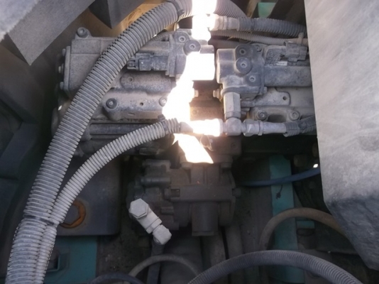 SK135SR-1ES #YY04-08427 รถนำเข้าจากญี่ปุ่นนะคะ สภาพดี  ตอนนี้จอดที่บางปะอิน อยุธยา สนใจติดต่อ ใหม่ 061-4194022