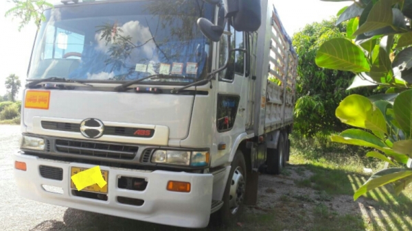 ขายๆ 1,380,000บ สิบล้อ ฮีโน่ เปอร็เฟีย PCF2 320แรง2เพา แม่ลูก 3คาน ไม่ดั้ม สภาพดีสวยกริ๊ปเดิมๆพร้อมใช้ ทะเบียนพร้อมโอน