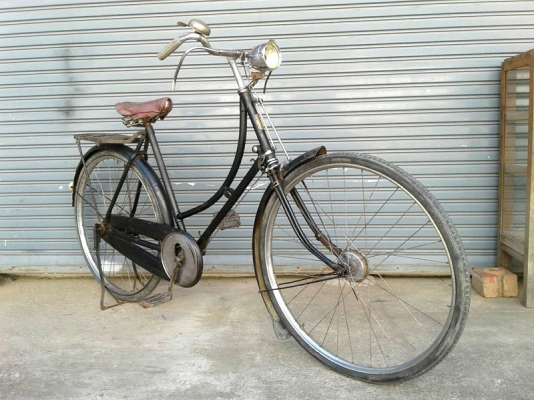 ขายจักรยานโบราณอังกฤษฮัมเบอร์ คิงจอร์ท 28หญิงคานโค้งคอยาวเพลททองเหลืองมีรูปครับ