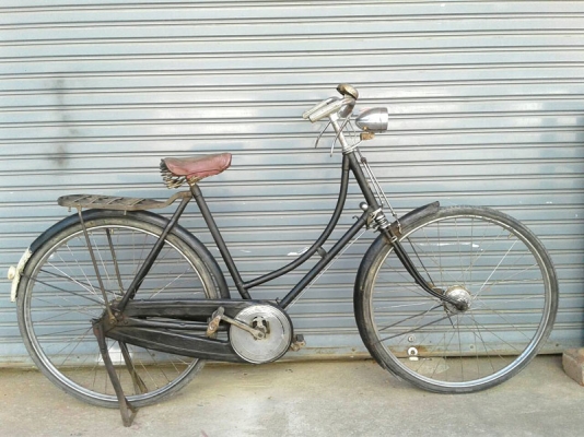ขายจักรยานโบราณอังกฤษฮัมเบอร์ คิงจอร์ท 28หญิงคานโค้งคอยาวเพลททองเหลืองมีรูปครับ
