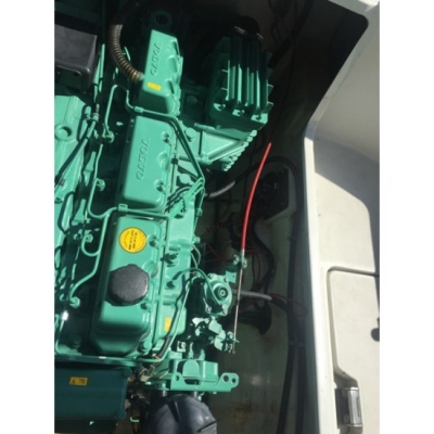 ขายเรือตกปลาญี่ปุ่น Nissan Suncat 8.8 เครื่องดีเซล Volvo Penta AD41B 200HP