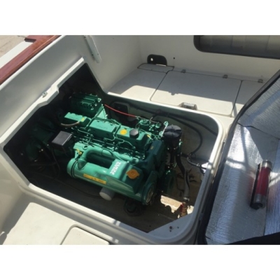 ขายเรือตกปลาญี่ปุ่น Nissan Suncat 8.8 เครื่องดีเซล Volvo Penta AD41B 200HP