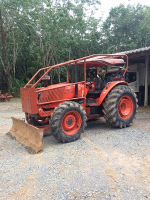 KUBOTA M 9540