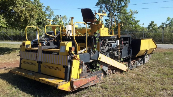 ขายรถ ปูยางสภาพพร้อมใช้งาน อกสารสัญญาซื้อขาย