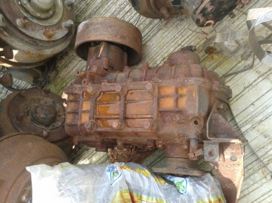 สโลว์กลางยกลงจากสิบล้ออีซูสุจัมโบ้200   พร้อมใช้งาน