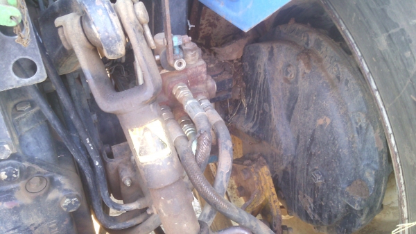 ขาถรถไถNEWHOLLAND   รุ่นTD95    สวยพร้อมใช้งาน0810076640