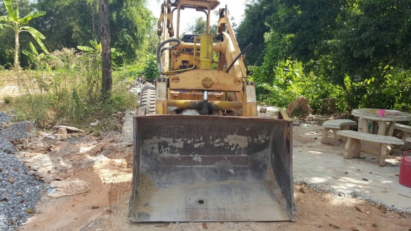 ขายรถตัก KOMATSU SD20 รถใช้งานอยู่ทุกวัน เครื่องดี ยางเต็มทุกเส้น หม้อน้ำเปลี่ยนใหม่แล้ว ราคาคุ้มสุดๆครับ