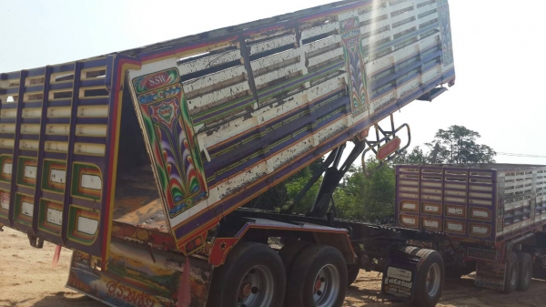 ขายสิบล้อ ฮึโน. 344 (ติดต่อ คุณก้อง โทร 0814243633) ขายสิบล้อ ฮึโน. 344 (ติดต่อ คุณก้อง โทร 0814243633)