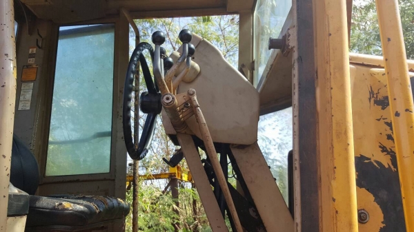 ขายรถเกรด JOHN DEERE 772 BH เอวอ่อน รถใช้งานได้ดี เครื่องแน่น ปั้มแรง เอกสารใบซื้อขาย ราคาต่อรองได้ครับ ขายรถเกรด JOHN DEERE 772 BH เอวอ่อน รถใช้งานได้ดี เครื่องแน่น ปั้มแรง เอกสารใบซื้อขาย ราคาต่อรองได้ครับ