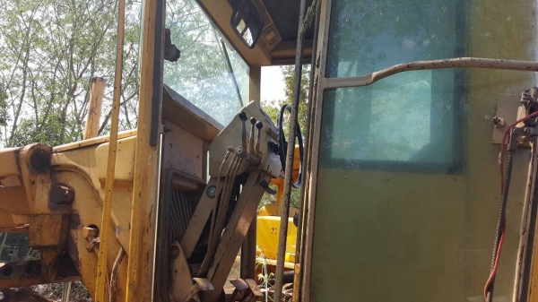 ขายรถเกรด JOHN DEERE 772 BH เอวอ่อน รถใช้งานได้ดี เครื่องแน่น ปั้มแรง เอกสารใบซื้อขาย ราคาต่อรองได้ครับ ขายรถเกรด JOHN DEERE 772 BH เอวอ่อน รถใช้งานได้ดี เครื่องแน่น ปั้มแรง เอกสารใบซื้อขาย ราคาต่อรองได้ครับ