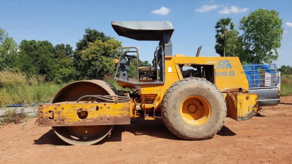 ขายรถบดสั่นสะเทือน STA W900D 4X4 เอกสารเล่มทะเบียนครบ รถใช้งานอยู่เป็นประจำ เครื่องแน่น ปั้มดี ราคาต่อรองได้ครับ