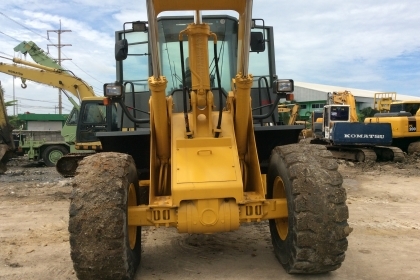 ขายรถตักล้อยาง  TCM   L32-2  รถเก่านอกแท้เอกสารพร้อมสวยพร้อมใช้ราคา 1,850,000 090-772-3710 090-772-3708