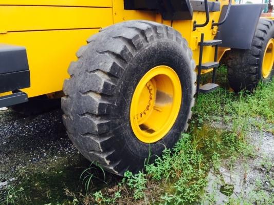 ขายรถตักล้อยาง  TCM   L32-2  รถเก่านอกแท้เอกสารพร้อมสวยพร้อมใช้ราคา 1,850,000 090-772-3710 090-772-3708